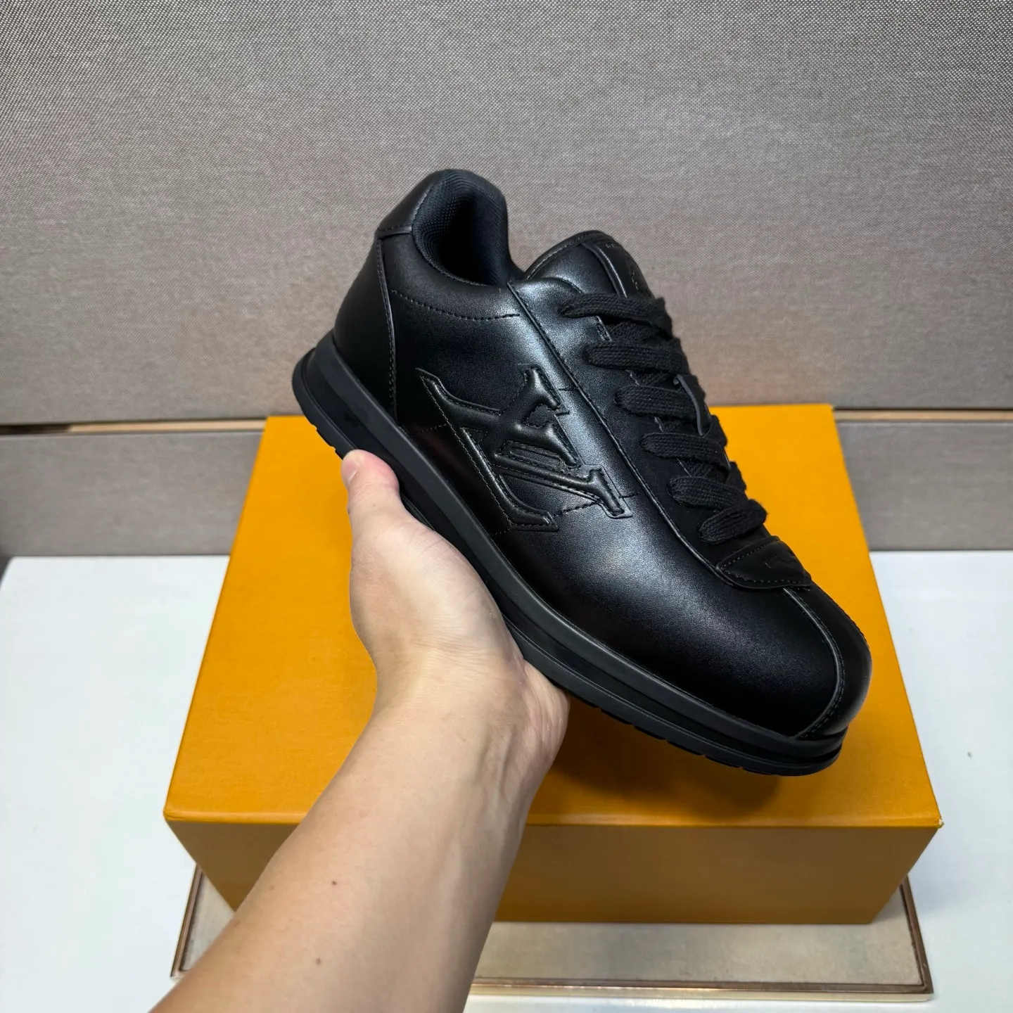 Men's men's shoes 💰pp560 [LV～] Men's casual shoes 2025z cabinet sales simultaneously 🔶Size: 38-44 #️⃣ 🔷5 colors🔜The upper is made of multi-material splicing➕Mesh lining, comfortable and breathable, sole: original comfortable and wear-resistant outsole, ⚠️real thing📱photographed🎬real thing is better📢📢📢